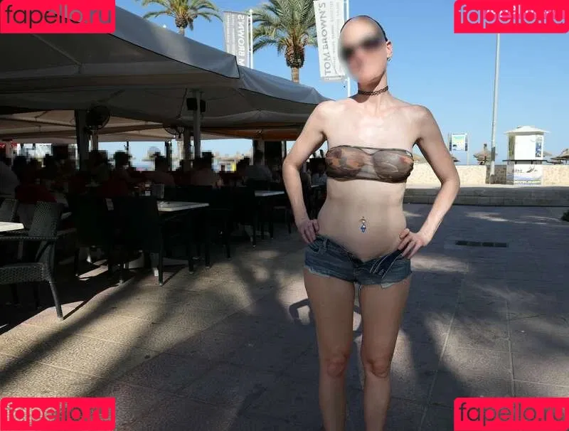 MiaExhib / https: / mia_exhib Onlyfans Photo Gallery 