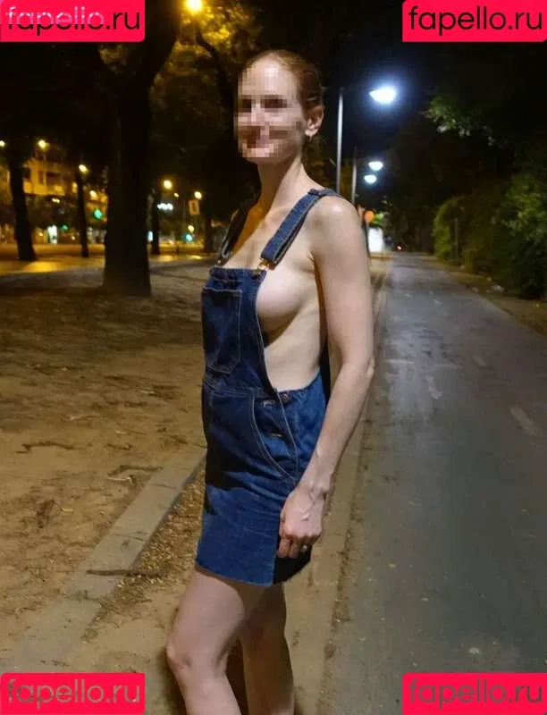 MiaExhib / https: / mia_exhib Onlyfans Photo Gallery 