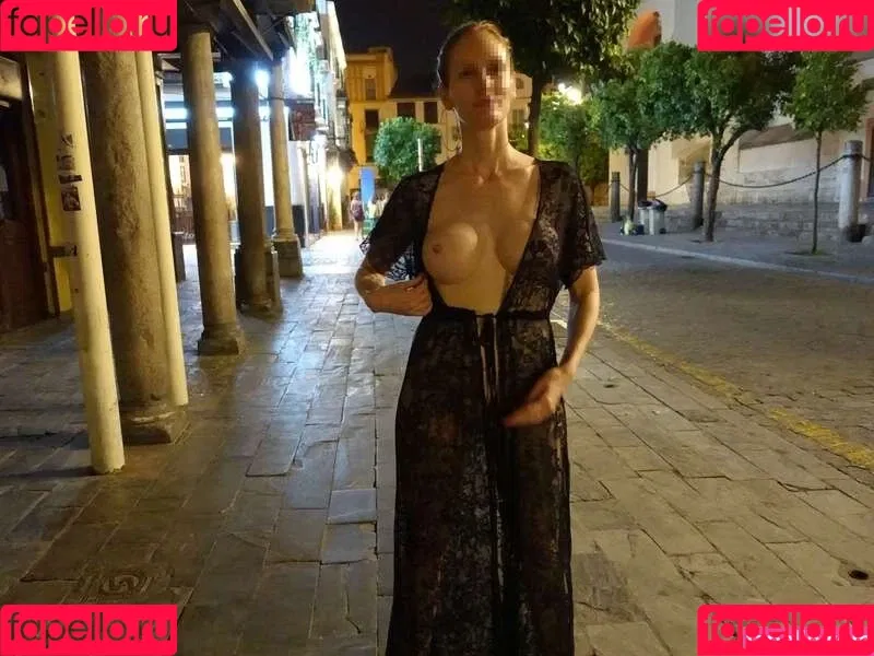 MiaExhib / https: / mia_exhib Onlyfans Photo Gallery 