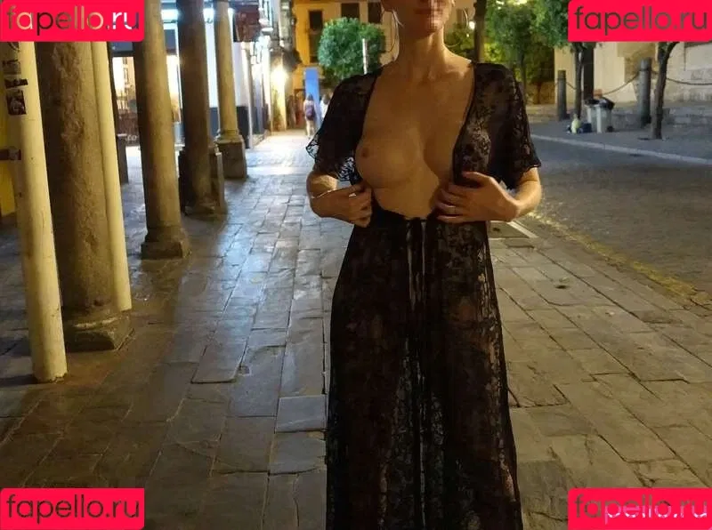 MiaExhib / https: / mia_exhib Onlyfans Photo Gallery 