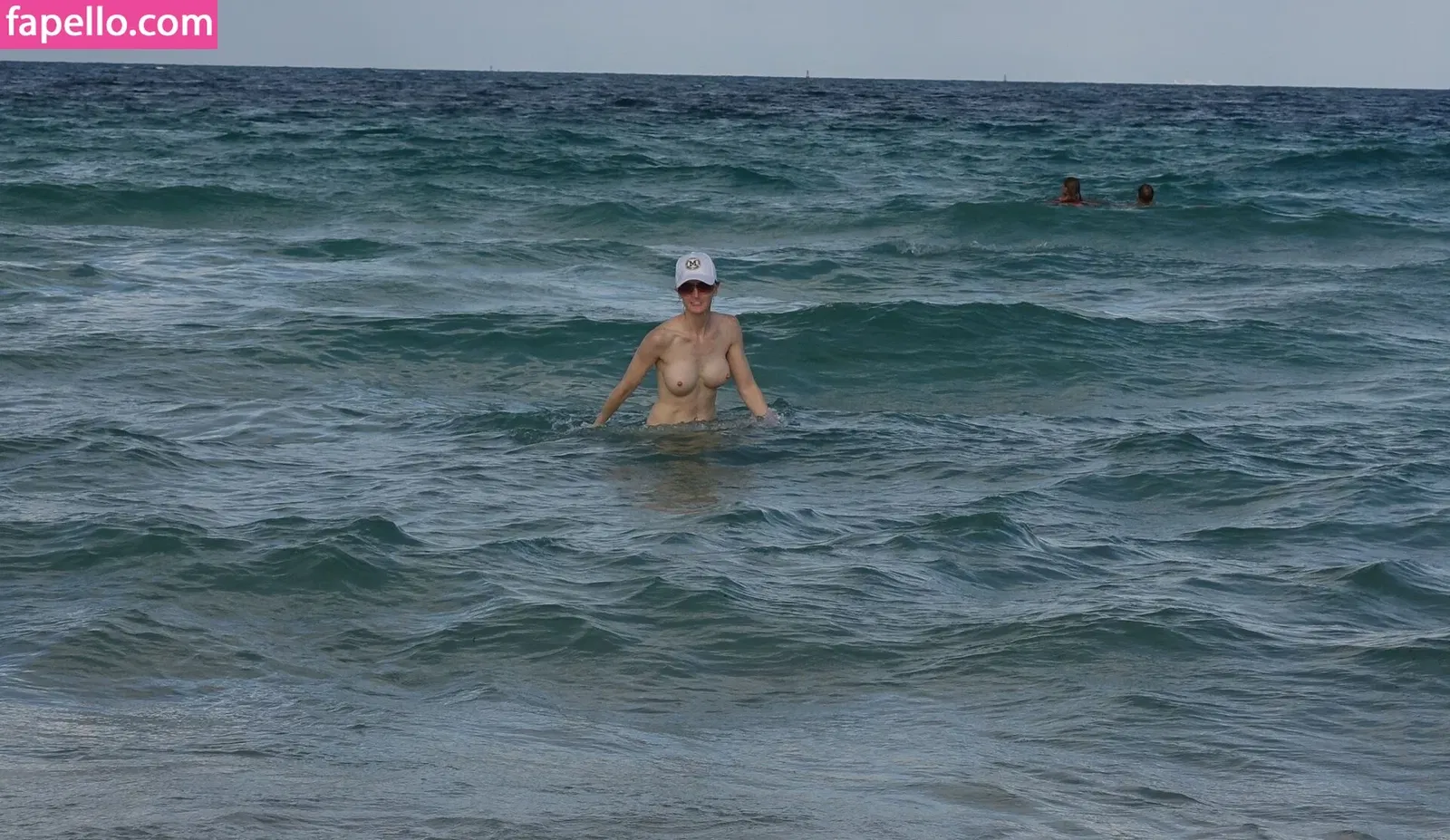 MiaExhib / https: / mia_exhib Onlyfans Photo Gallery 