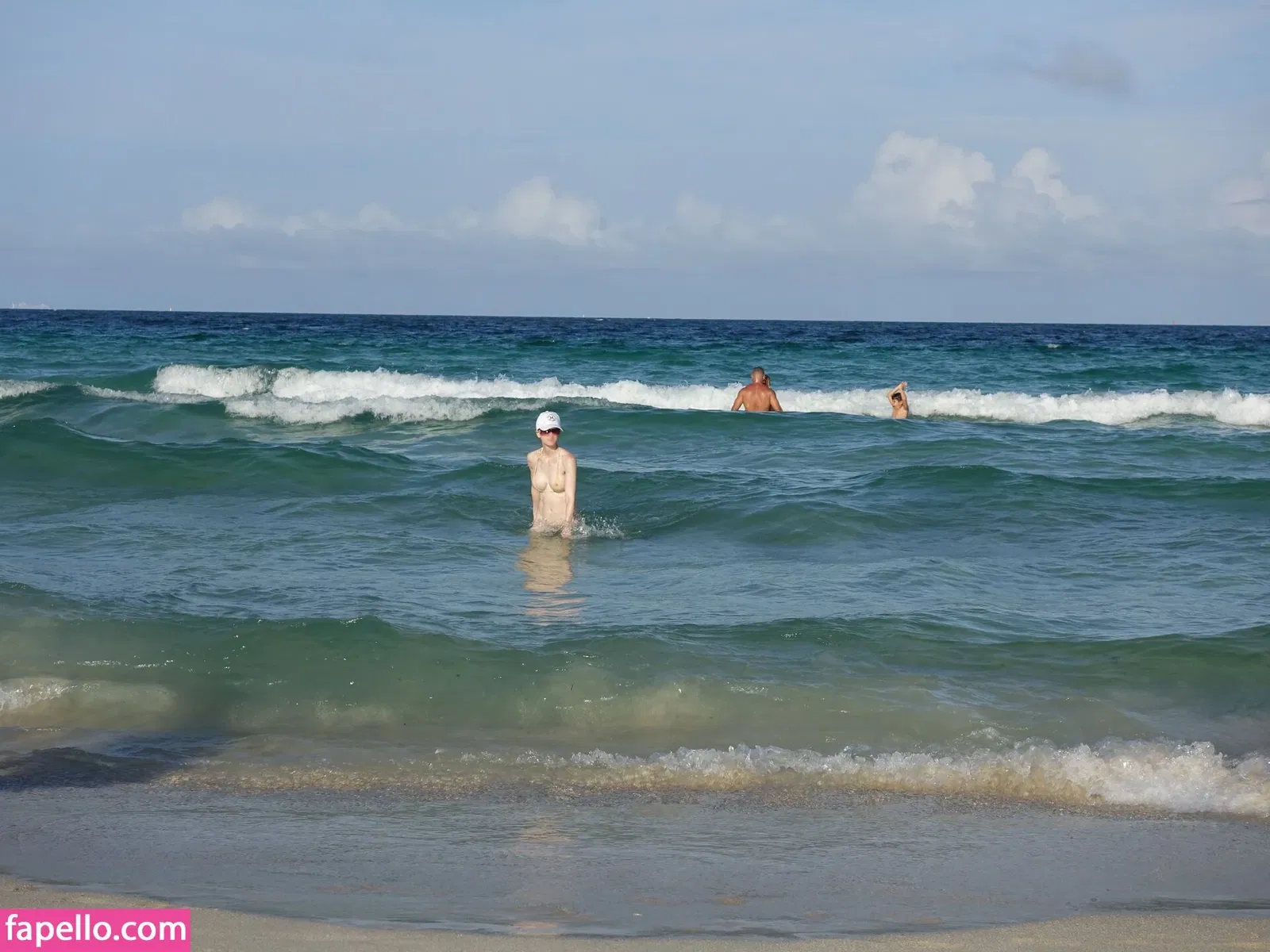 MiaExhib / https: / mia_exhib Onlyfans Photo Gallery 