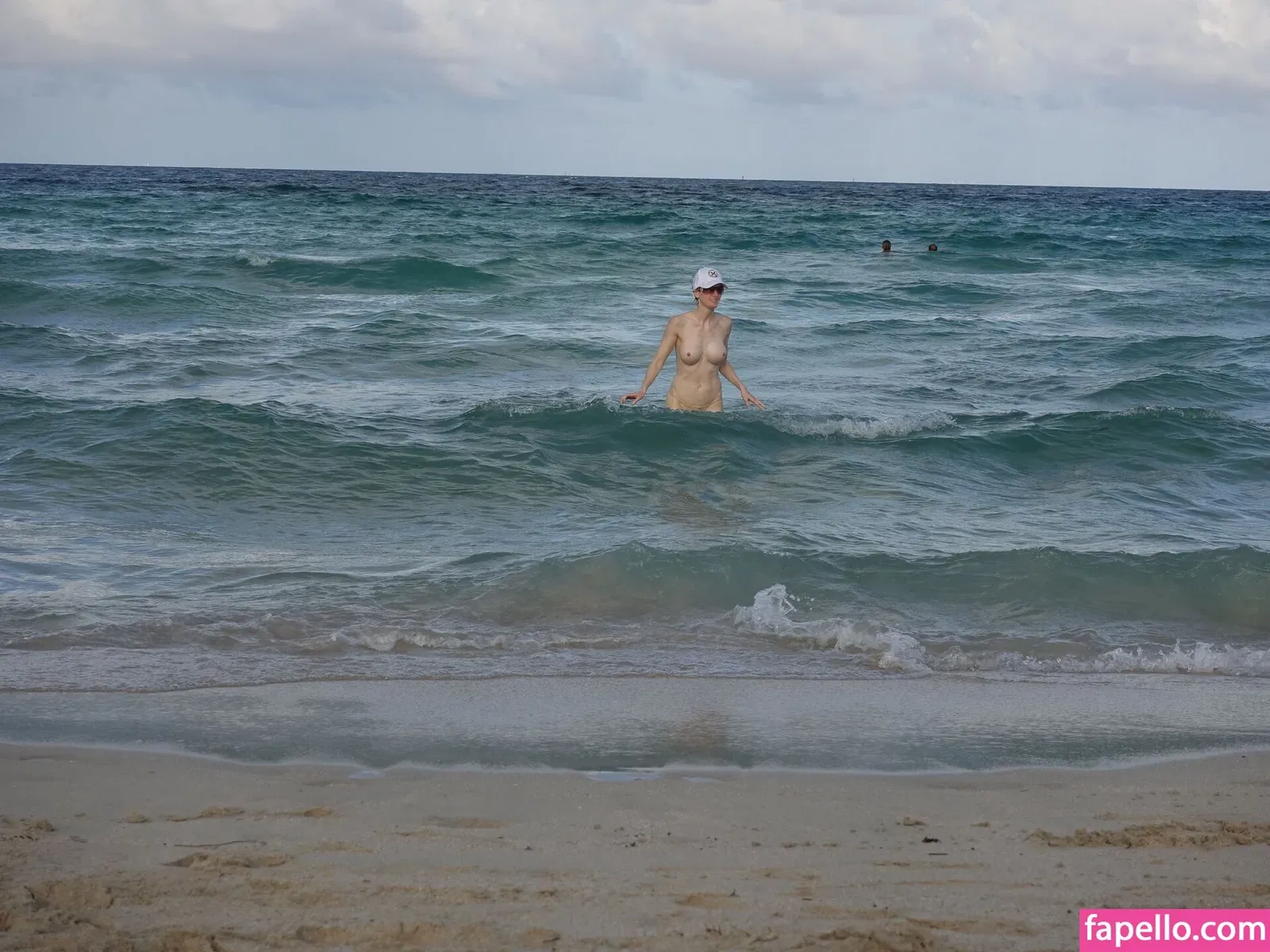 MiaExhib / https: / mia_exhib Onlyfans Photo Gallery 