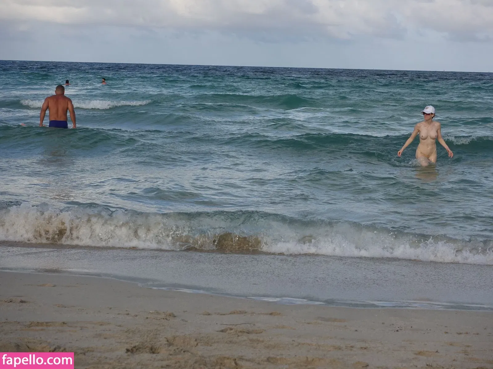 MiaExhib / https: / mia_exhib Onlyfans Photo Gallery 