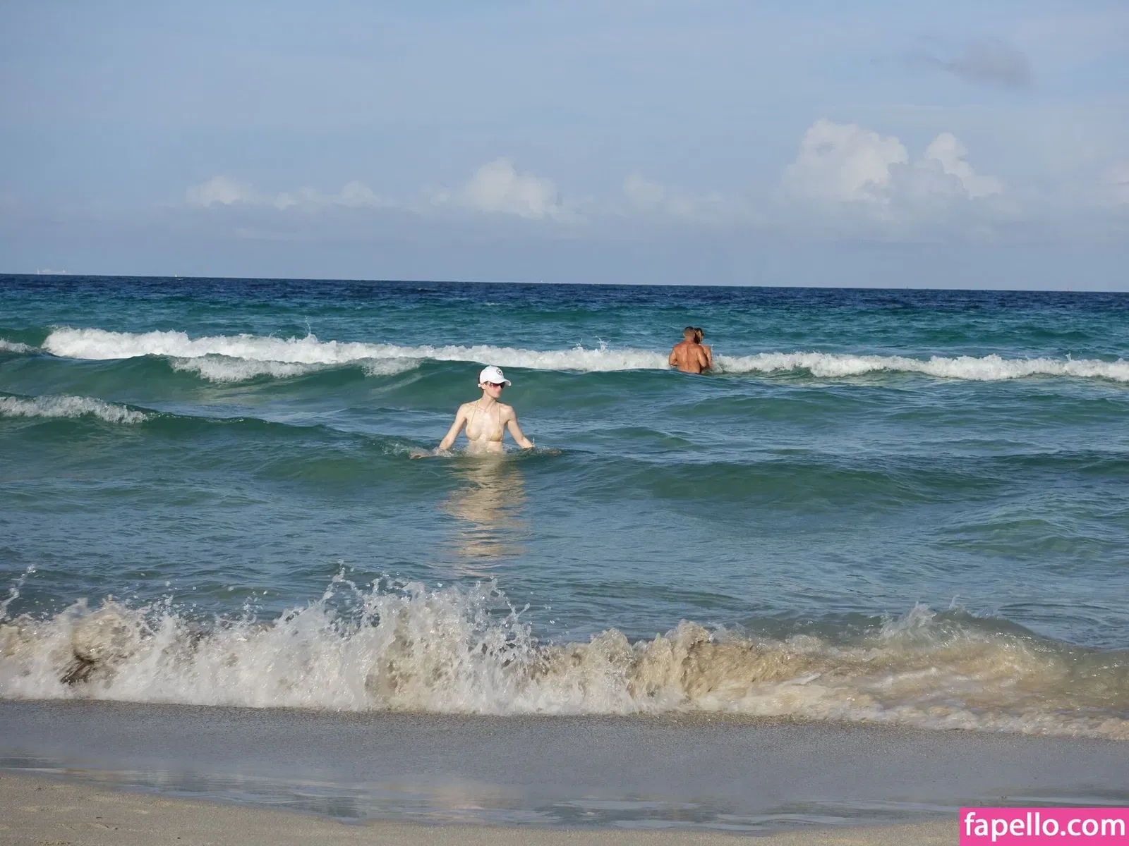 MiaExhib / https: / mia_exhib Onlyfans Photo Gallery 