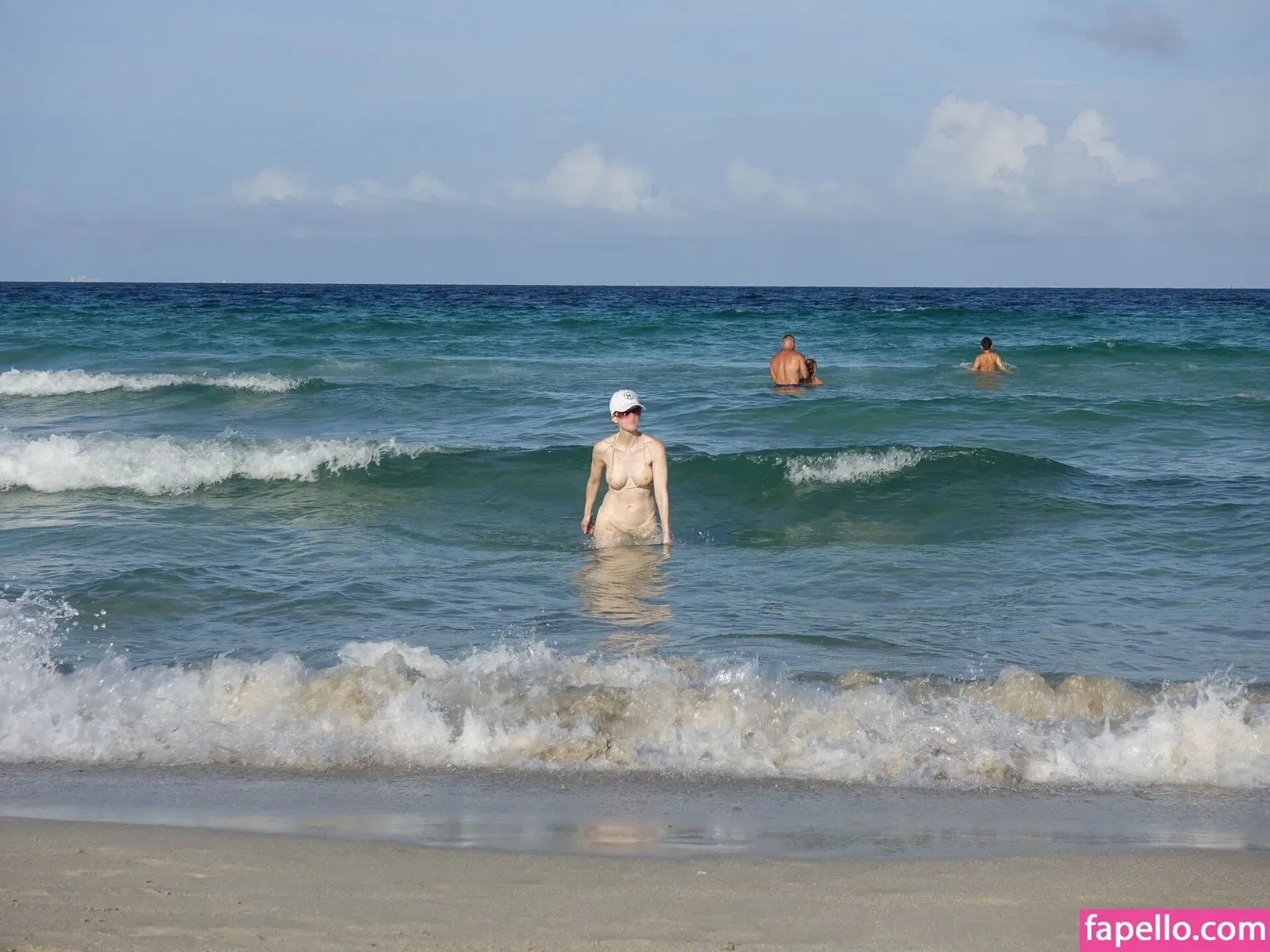 MiaExhib / https: / mia_exhib Onlyfans Photo Gallery 