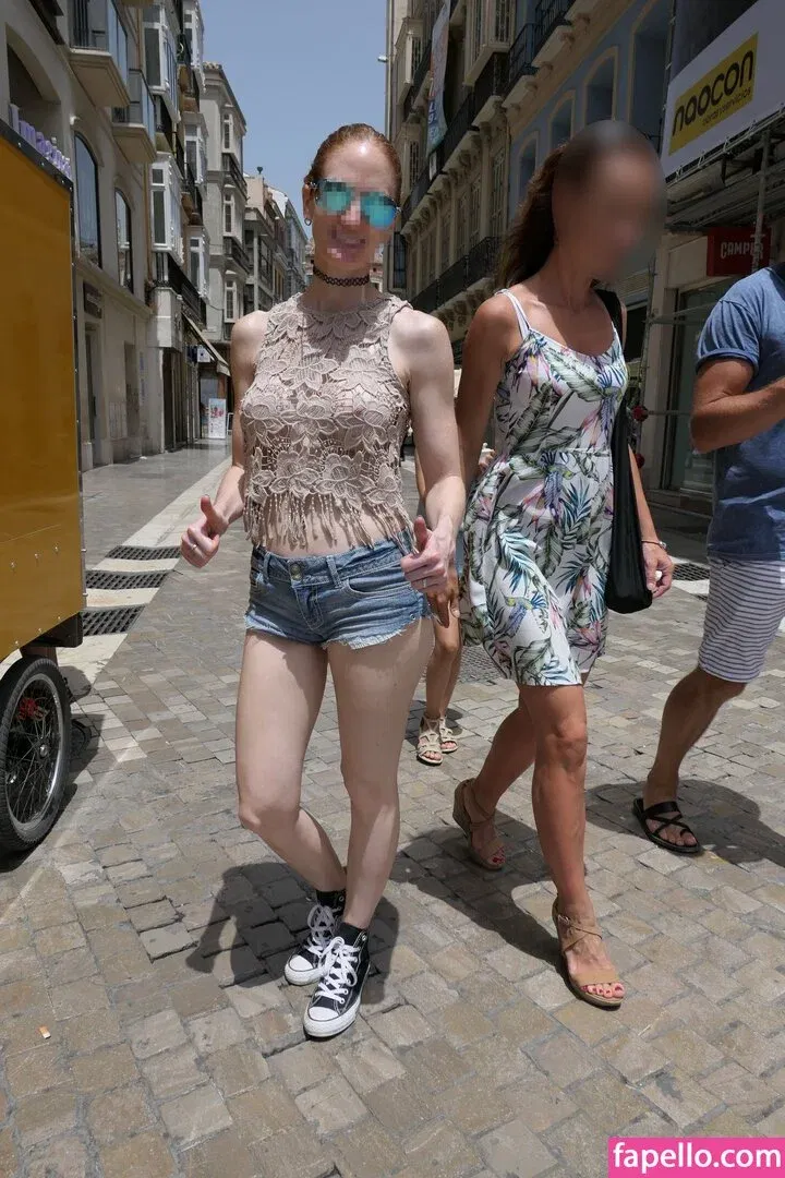 MiaExhib / https: / mia_exhib Onlyfans Photo Gallery 