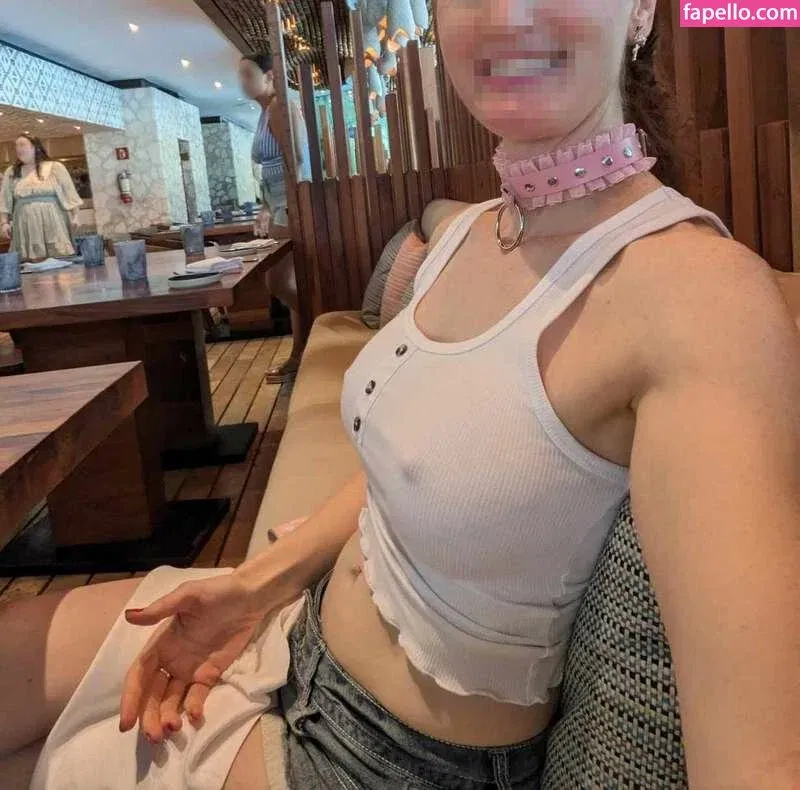 MiaExhib / https: / mia_exhib Onlyfans Photo Gallery 