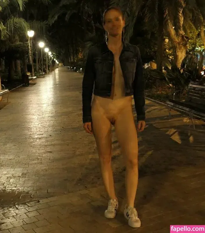 MiaExhib / https: / mia_exhib Onlyfans Photo Gallery 