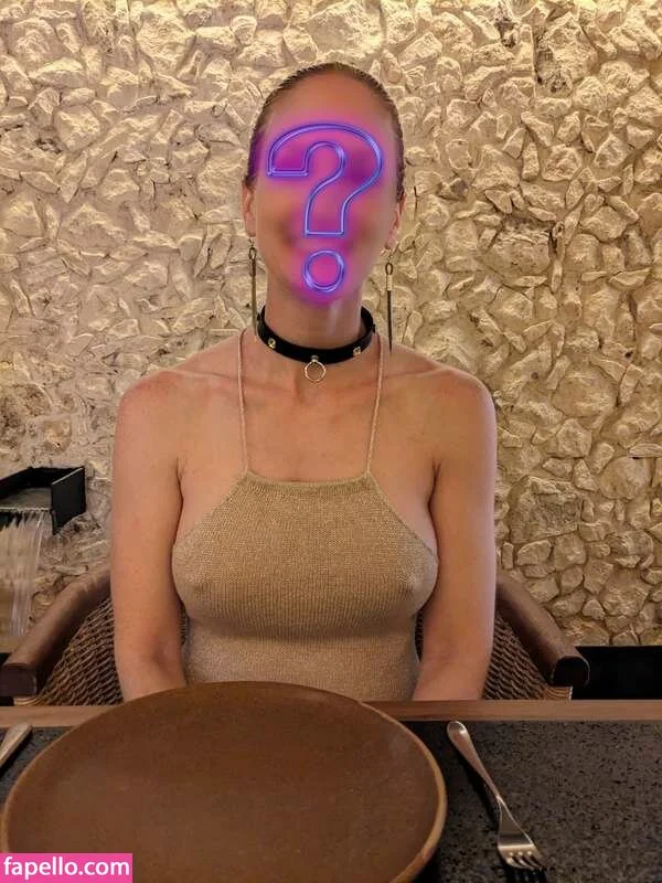 MiaExhib / https: / mia_exhib Onlyfans Photo Gallery 