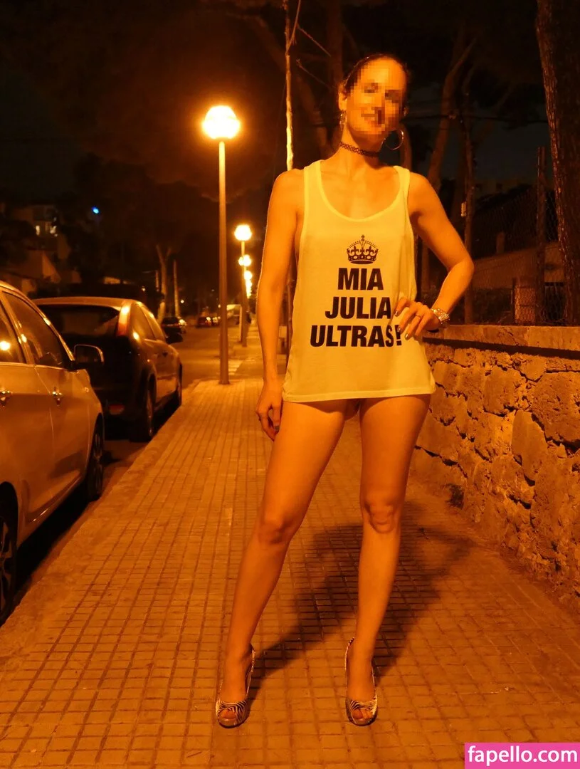 MiaExhib / https: / mia_exhib Onlyfans Photo Gallery 