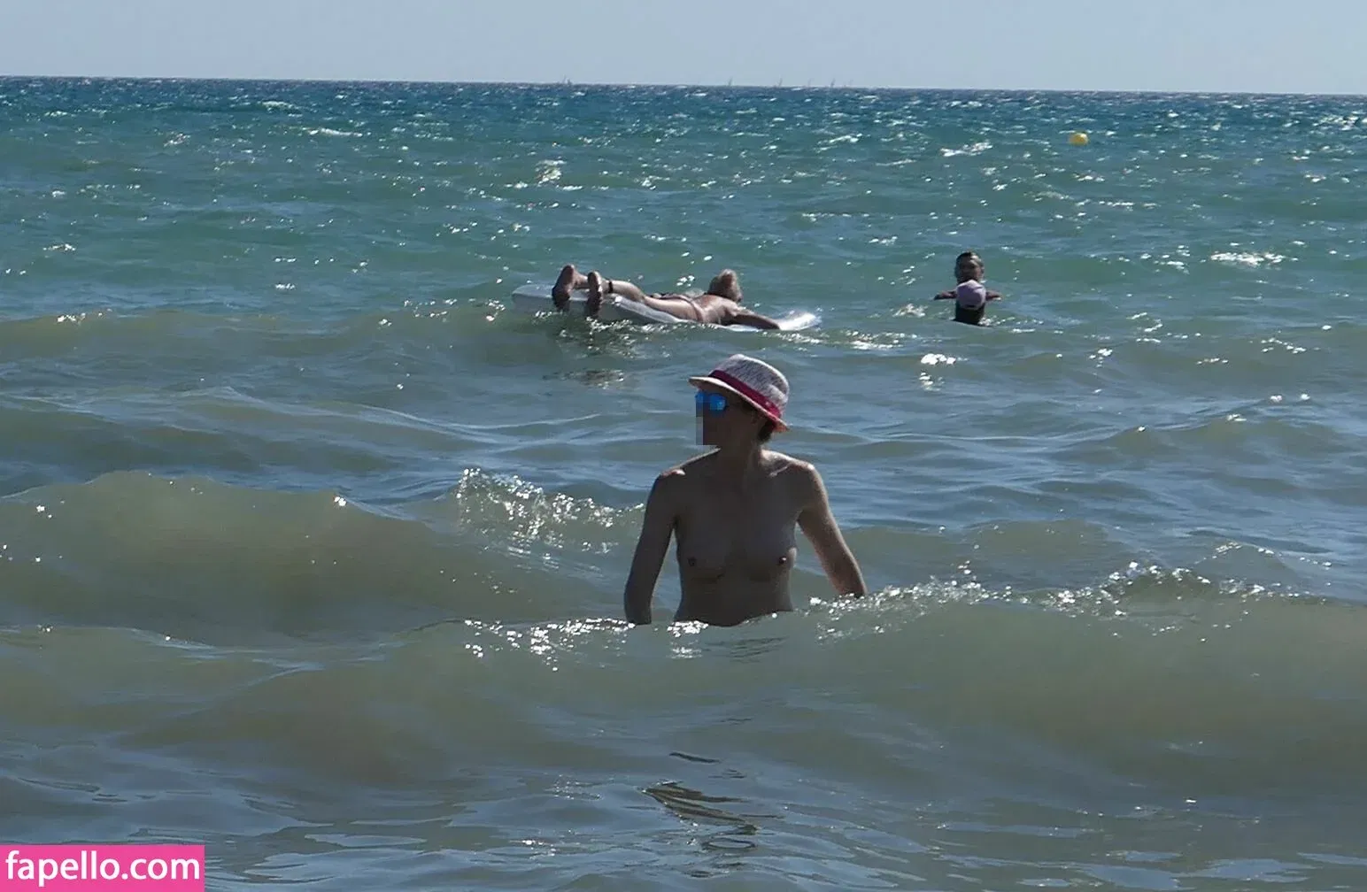 MiaExhib / https: / mia_exhib Onlyfans Photo Gallery 