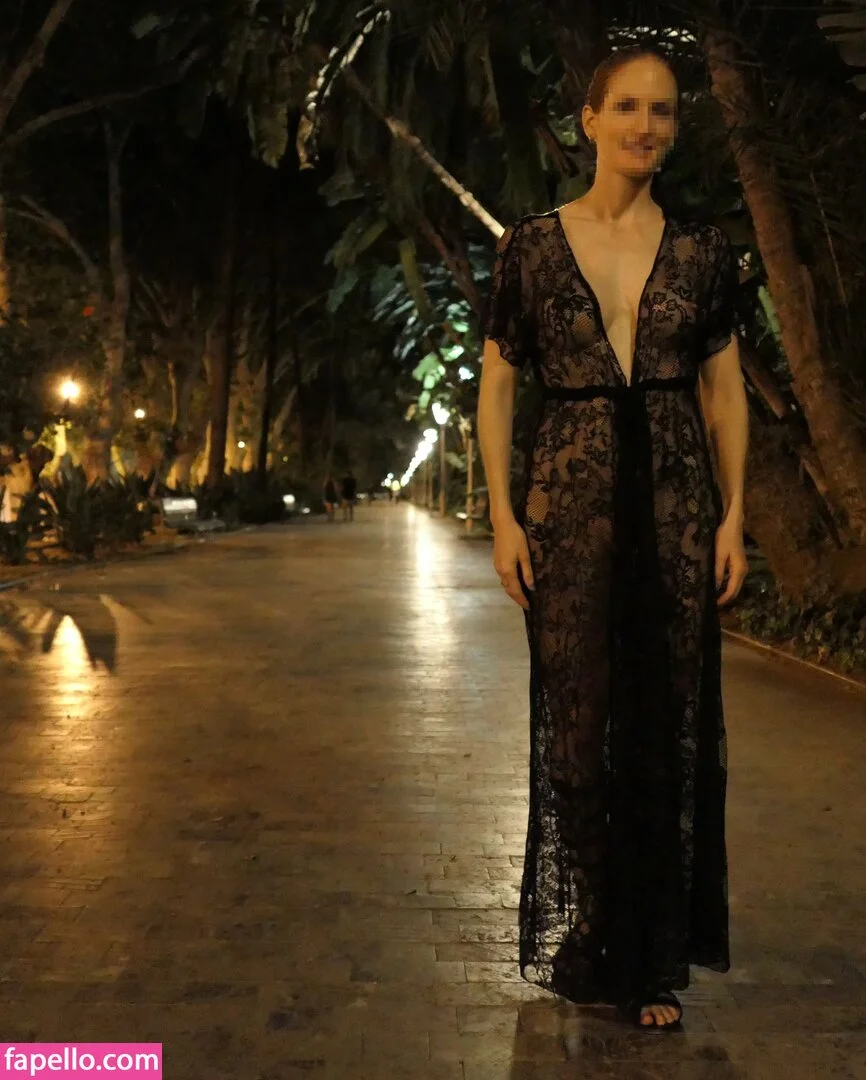 MiaExhib / https: / mia_exhib Onlyfans Photo Gallery 