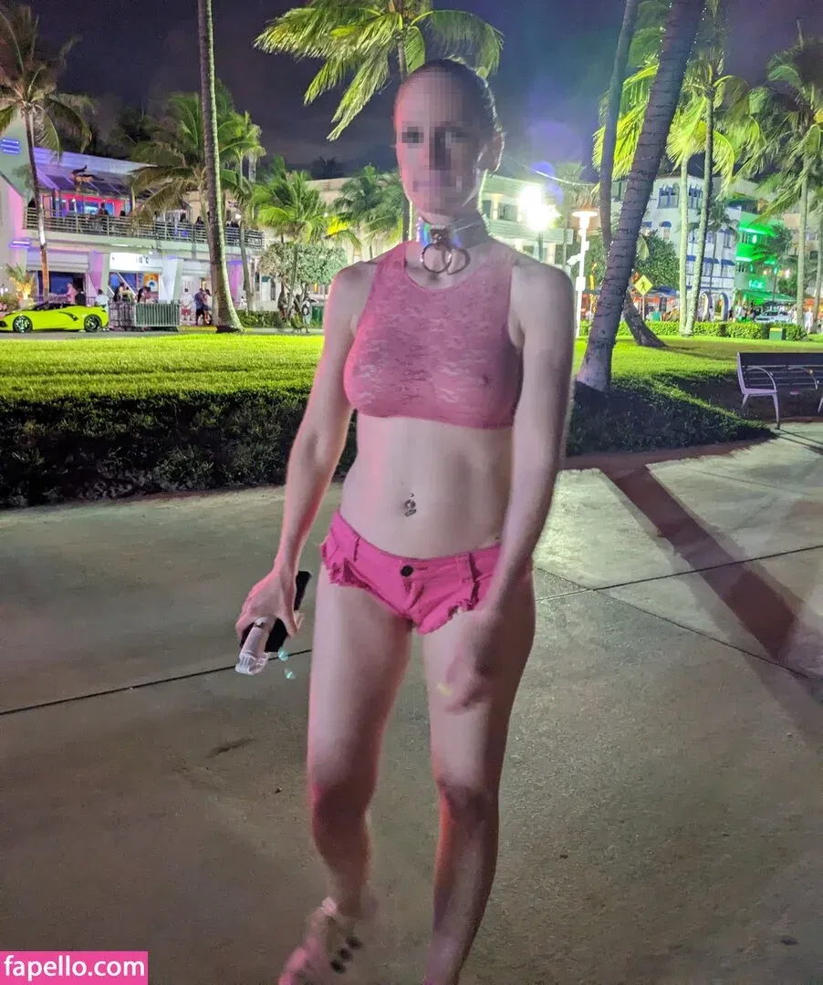 MiaExhib / https: / mia_exhib Onlyfans Photo Gallery 