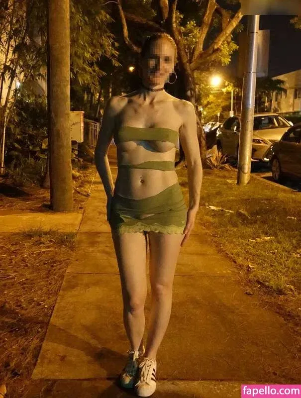 MiaExhib / https: / mia_exhib Onlyfans Photo Gallery 