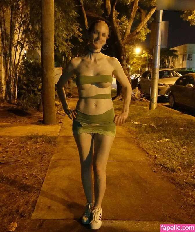 MiaExhib / https: / mia_exhib Onlyfans Photo Gallery 