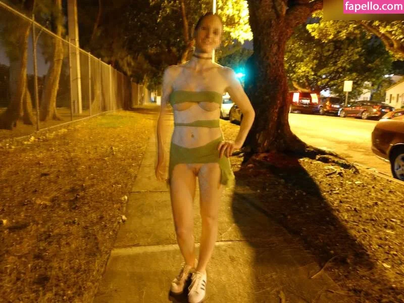 MiaExhib / https: / mia_exhib Onlyfans Photo Gallery 