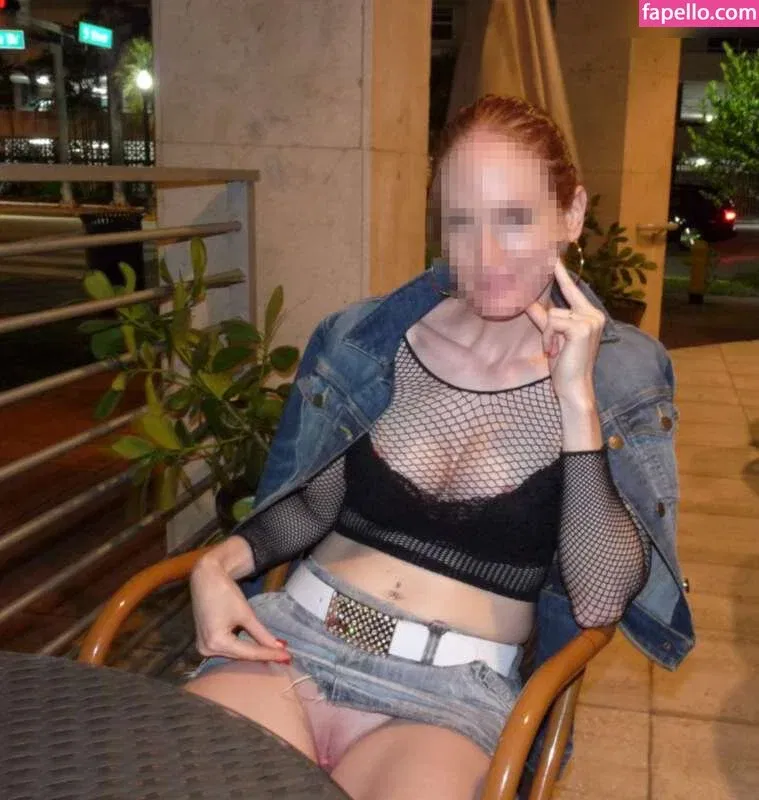 MiaExhib / https: / mia_exhib Onlyfans Photo Gallery 