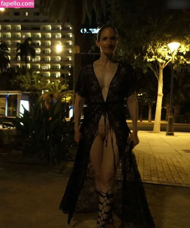 MiaExhib / https: / mia_exhib Onlyfans Photo Gallery 