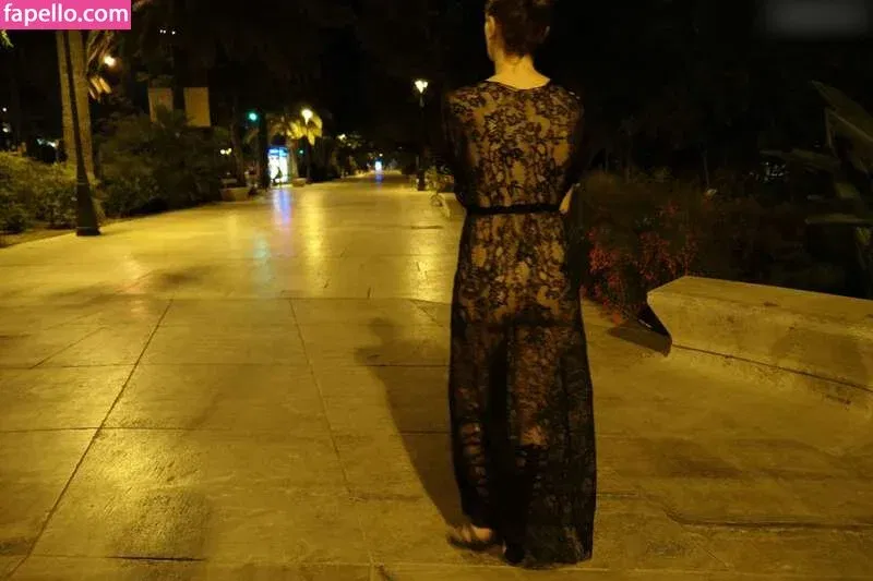 MiaExhib / https: / mia_exhib Onlyfans Photo Gallery 