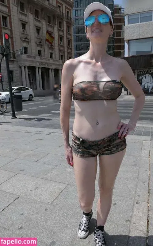 MiaExhib / https: / mia_exhib Onlyfans Photo Gallery 