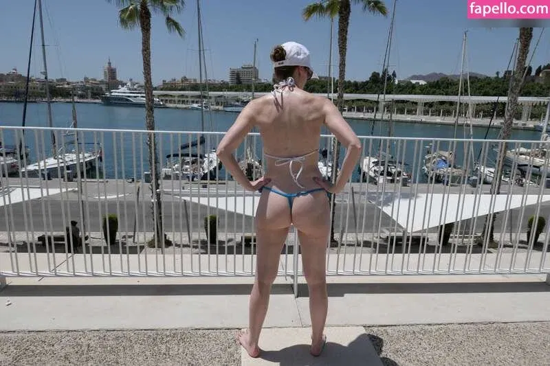 MiaExhib / https: / mia_exhib Onlyfans Photo Gallery 