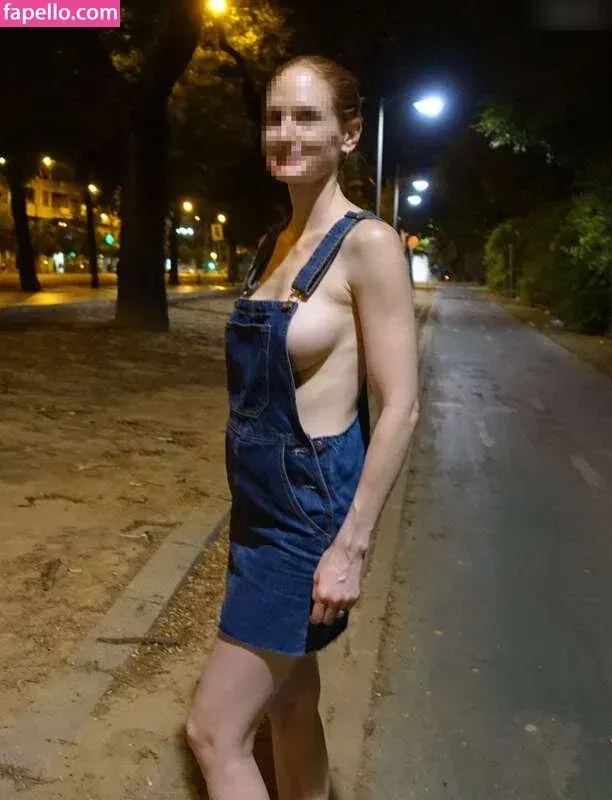 MiaExhib / https: / mia_exhib Onlyfans Photo Gallery 