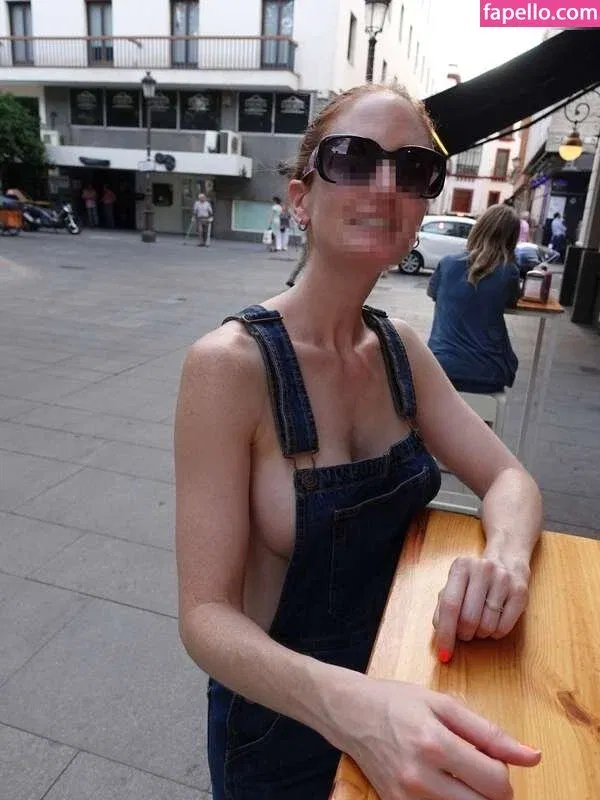 MiaExhib / https: / mia_exhib Onlyfans Photo Gallery 