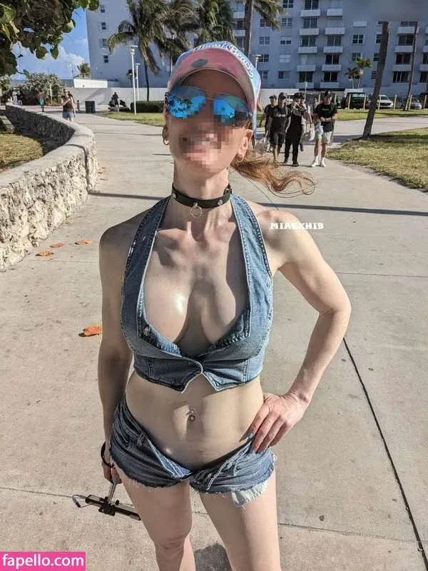 MiaExhib / https: / mia_exhib Onlyfans Photo Gallery 