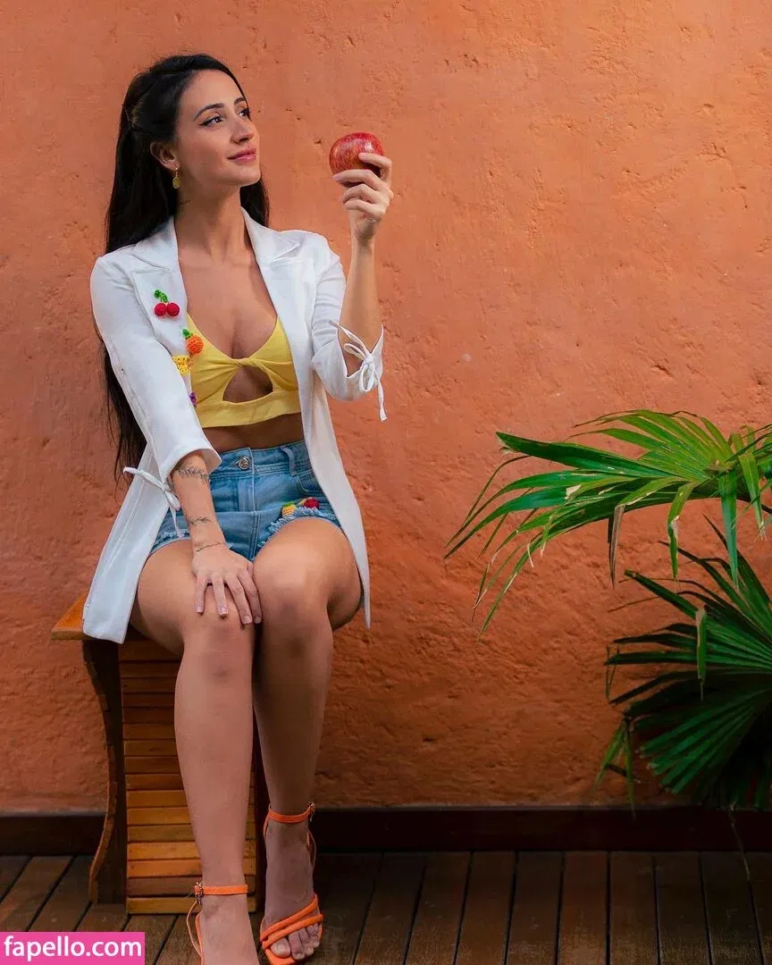 Mariana Nolasco / Mariananolasco Onlyfans Photo Gallery 