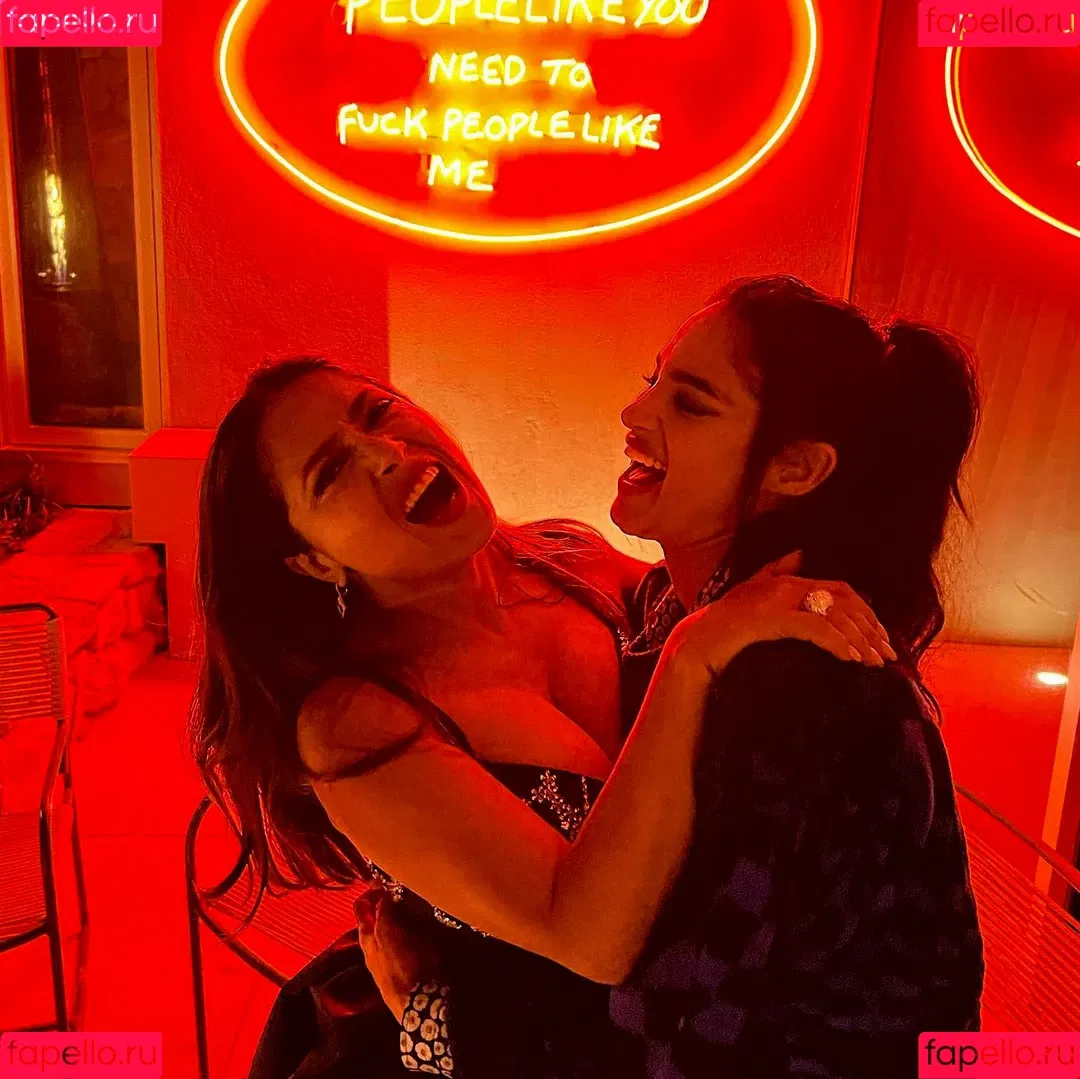 Salma Hayek / salmahayek Onlyfans Photo Gallery 