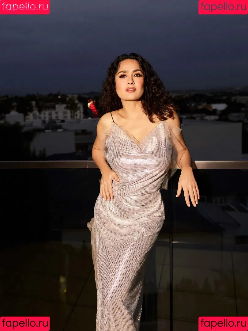 Salma Hayek / salmahayek Onlyfans Photo Gallery 