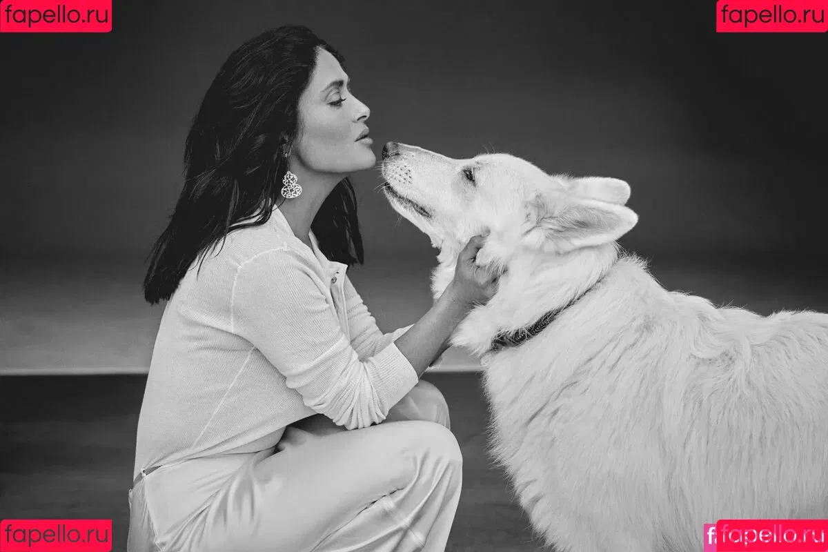 Salma Hayek / salmahayek Onlyfans Photo Gallery 