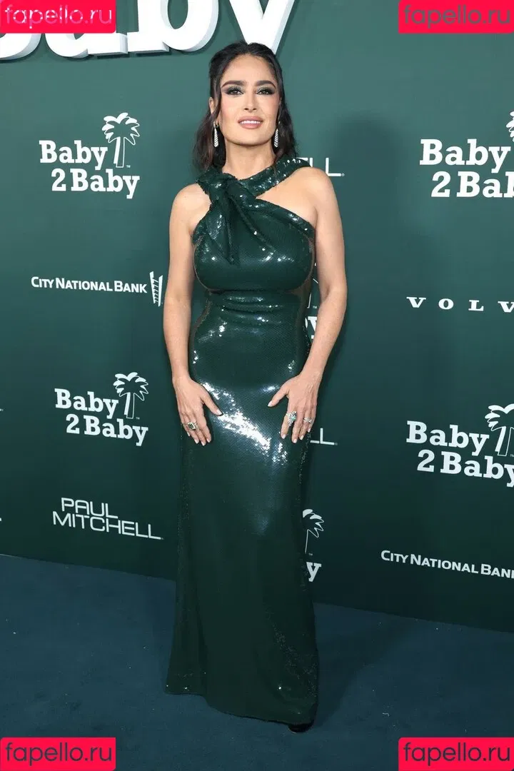 Salma Hayek / salmahayek Onlyfans Photo Gallery 