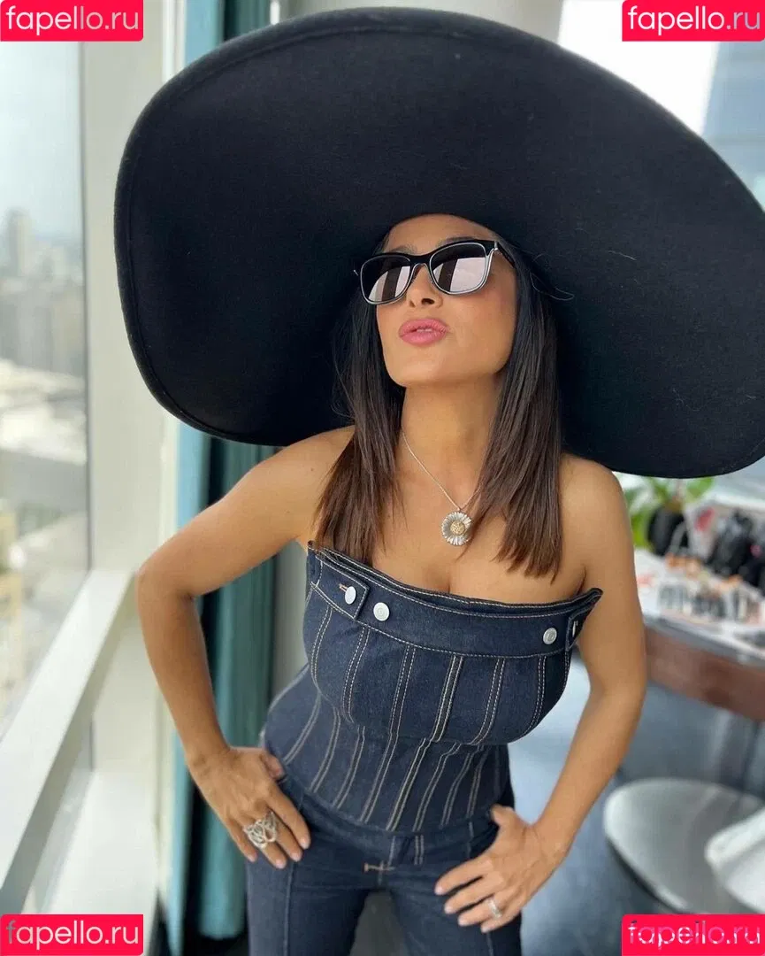 Salma Hayek / salmahayek Onlyfans Photo Gallery 