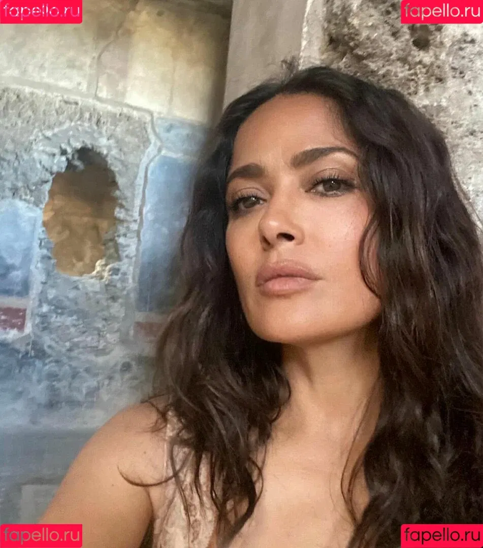 Salma Hayek / salmahayek Onlyfans Photo Gallery 