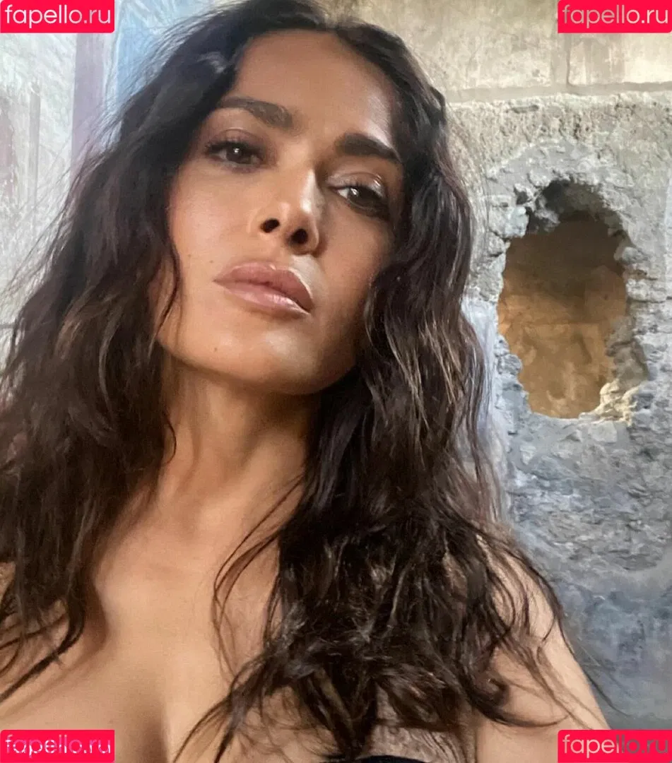 Salma Hayek / salmahayek Onlyfans Photo Gallery 