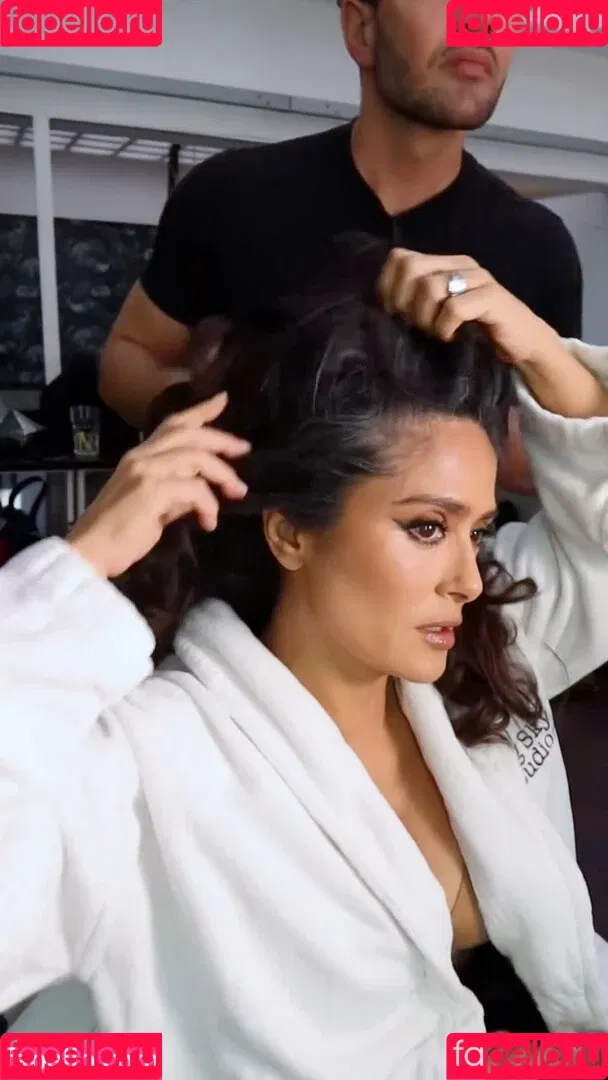 Salma Hayek / salmahayek Onlyfans Photo Gallery 