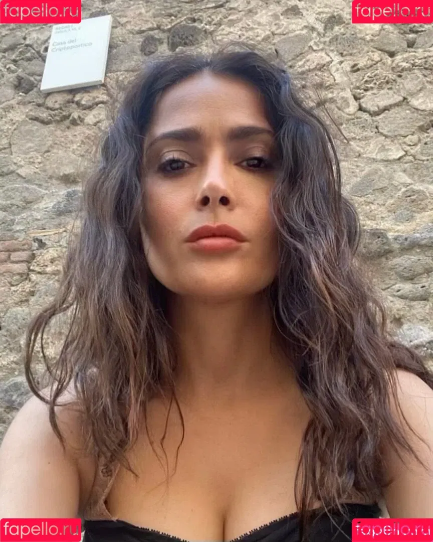 Salma Hayek / salmahayek Onlyfans Photo Gallery 