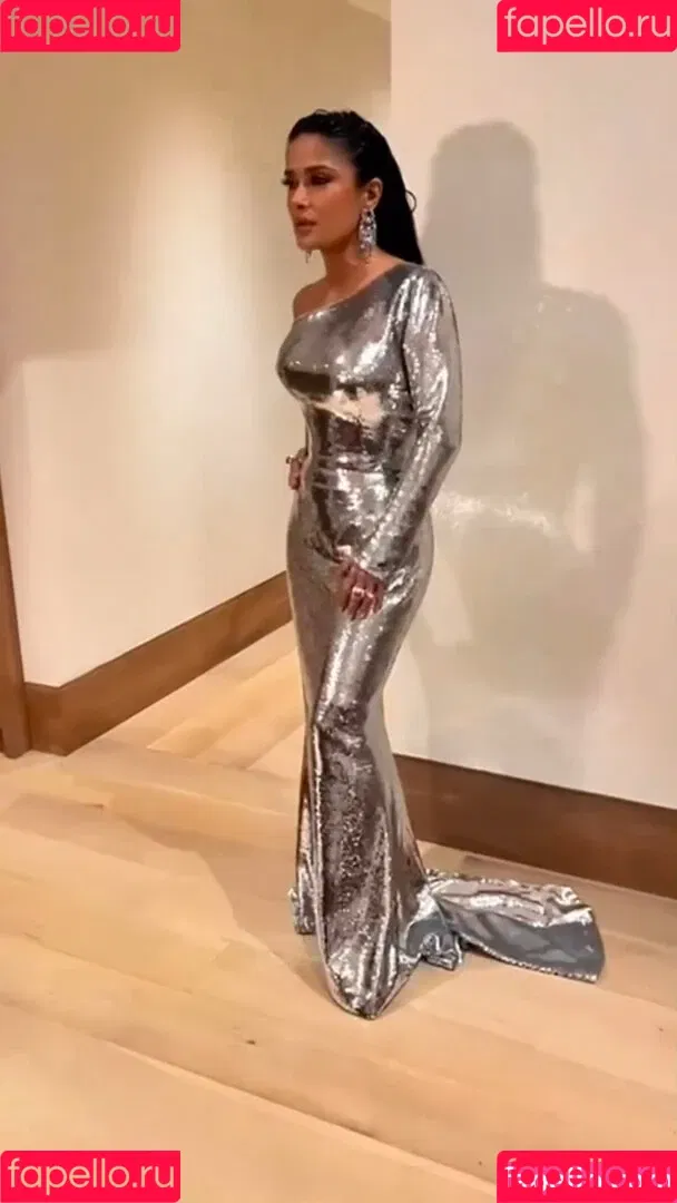 Salma Hayek / salmahayek Onlyfans Photo Gallery 