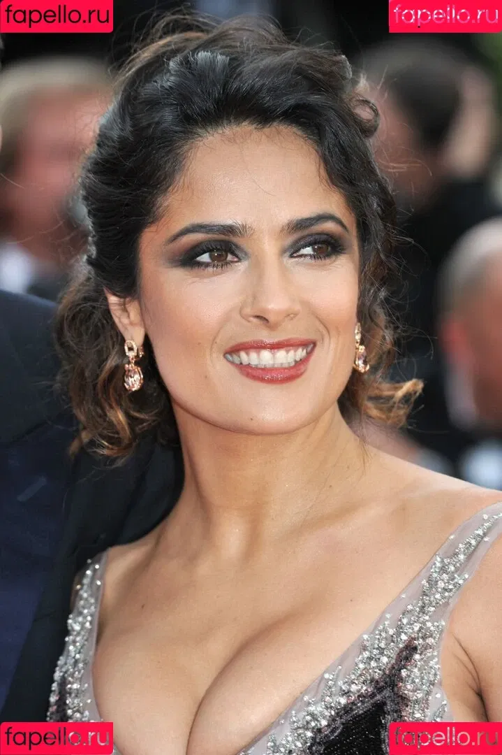 Salma Hayek / salmahayek Onlyfans Photo Gallery 