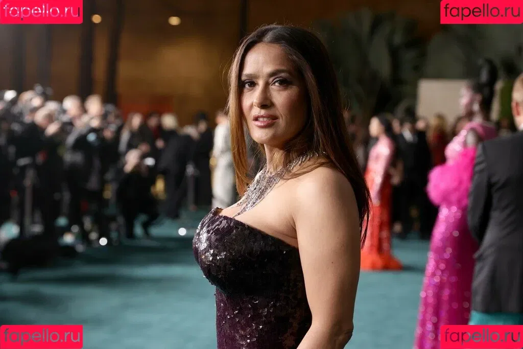 Salma Hayek / salmahayek Onlyfans Photo Gallery 