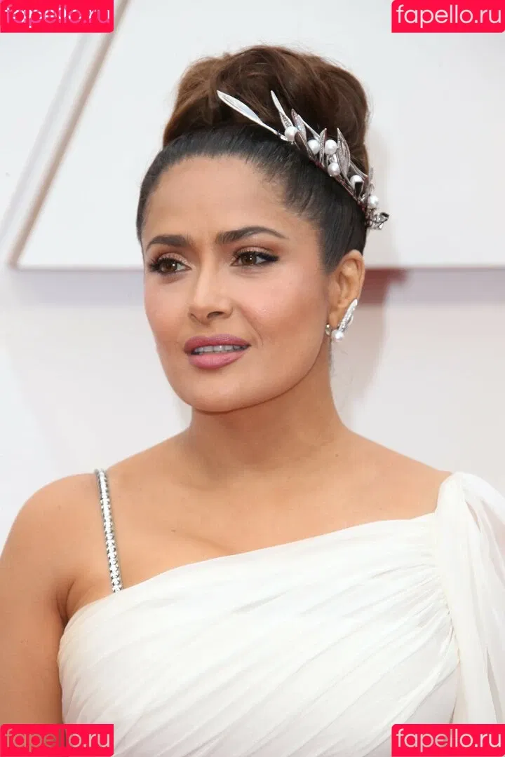 Salma Hayek / salmahayek Onlyfans Photo Gallery 