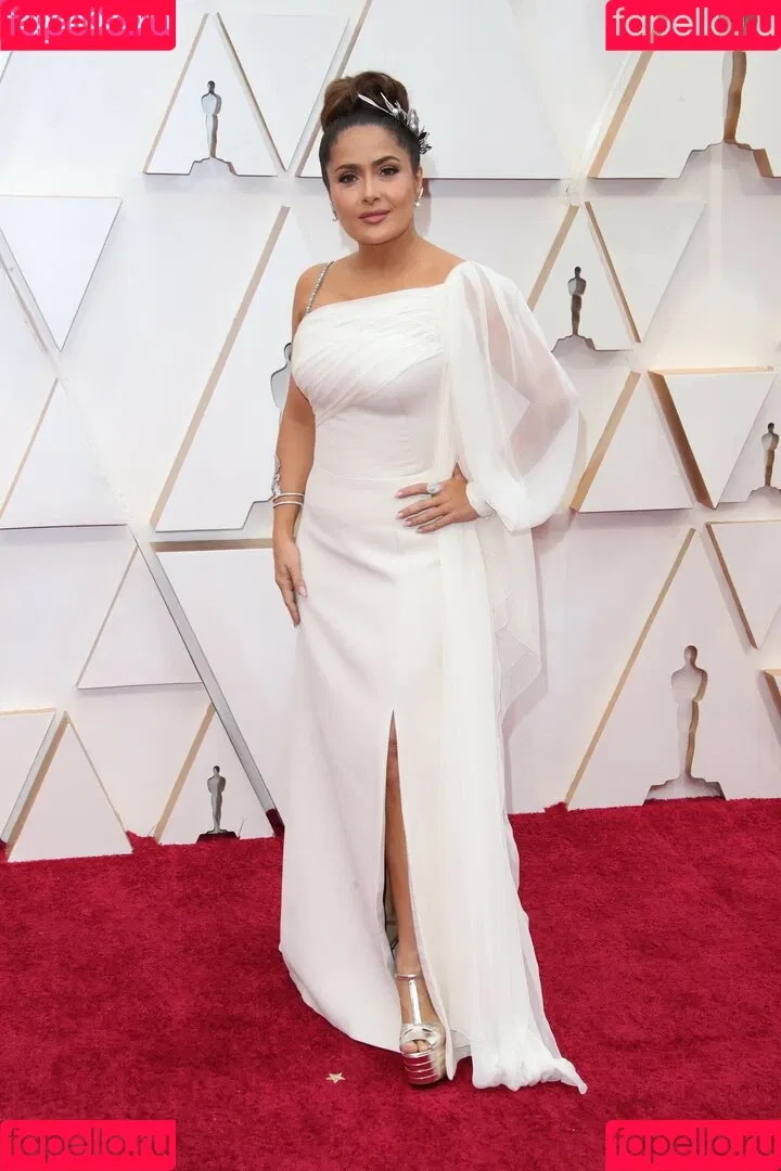 Salma Hayek / salmahayek Onlyfans Photo Gallery 