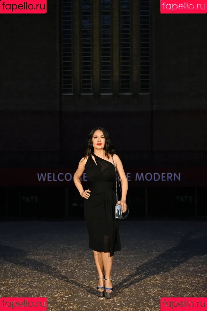 Salma Hayek / salmahayek Onlyfans Photo Gallery 