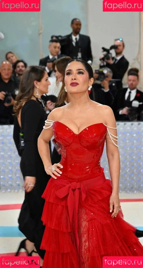 Salma Hayek / salmahayek Onlyfans Photo Gallery 