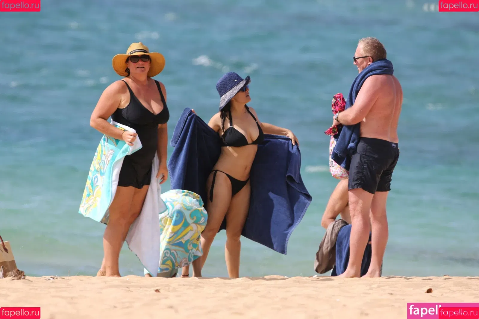 Salma Hayek / salmahayek Onlyfans Photo Gallery 