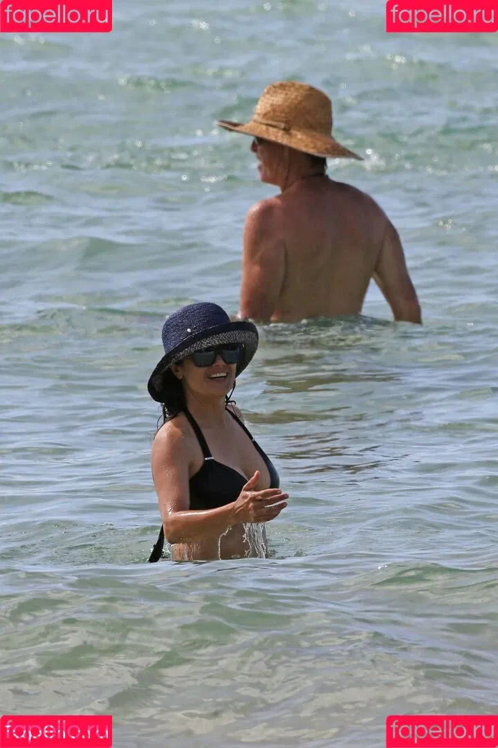 Salma Hayek / salmahayek Onlyfans Photo Gallery 