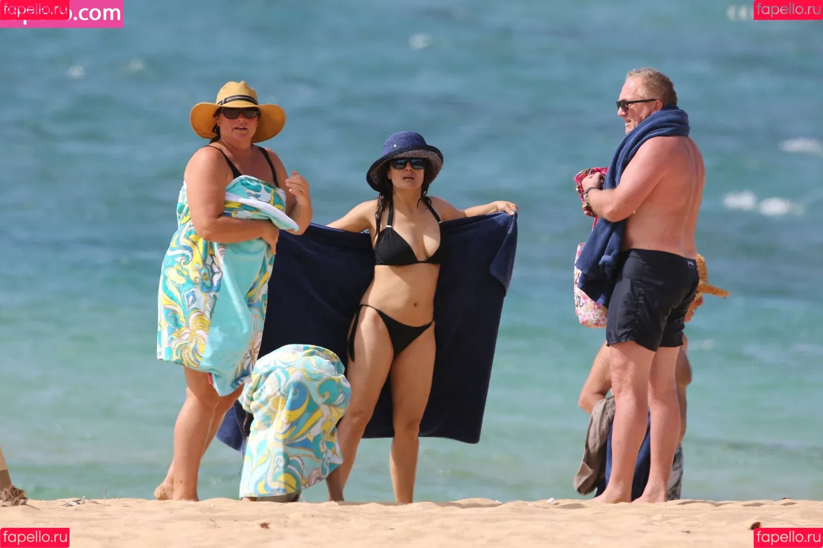 Salma Hayek / salmahayek Onlyfans Photo Gallery 