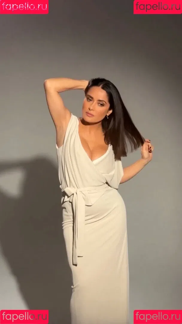 Salma Hayek / salmahayek Onlyfans Photo Gallery 
